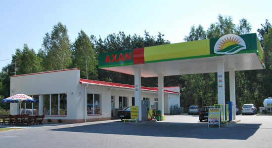 Stacja paliw AXAN Hołubla