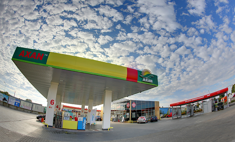 Stacja paliw AXAN — Budowlana